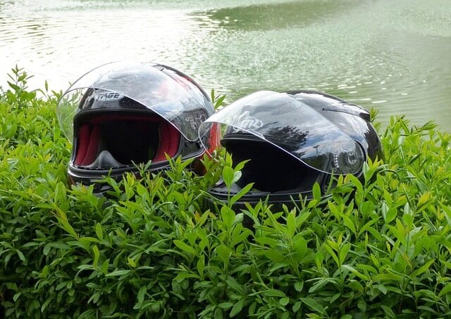 helmet 343607 640