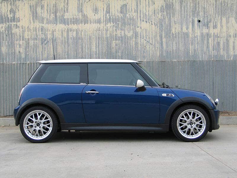 800px 2004MINICooperS 001