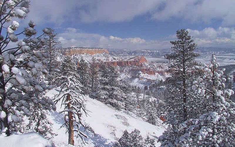 800px Winter storm at Bryce Canyon