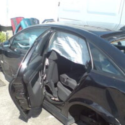 800px Ford Mondeon curtain airbag deployed 300x225